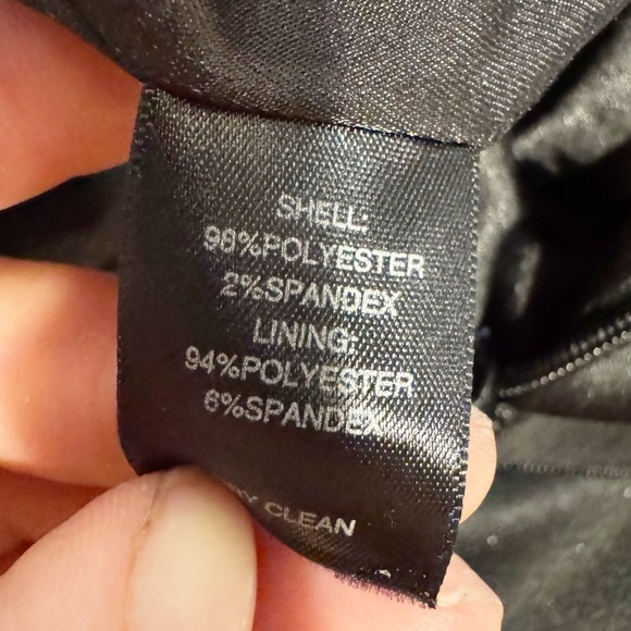 White House Black Market | LBD Little Black Dress, Strapless Mini Dress Sz. 2 - Picture 5 of 5